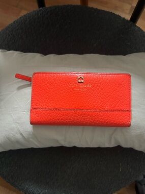 kate spade red pebbled leather zip wallet